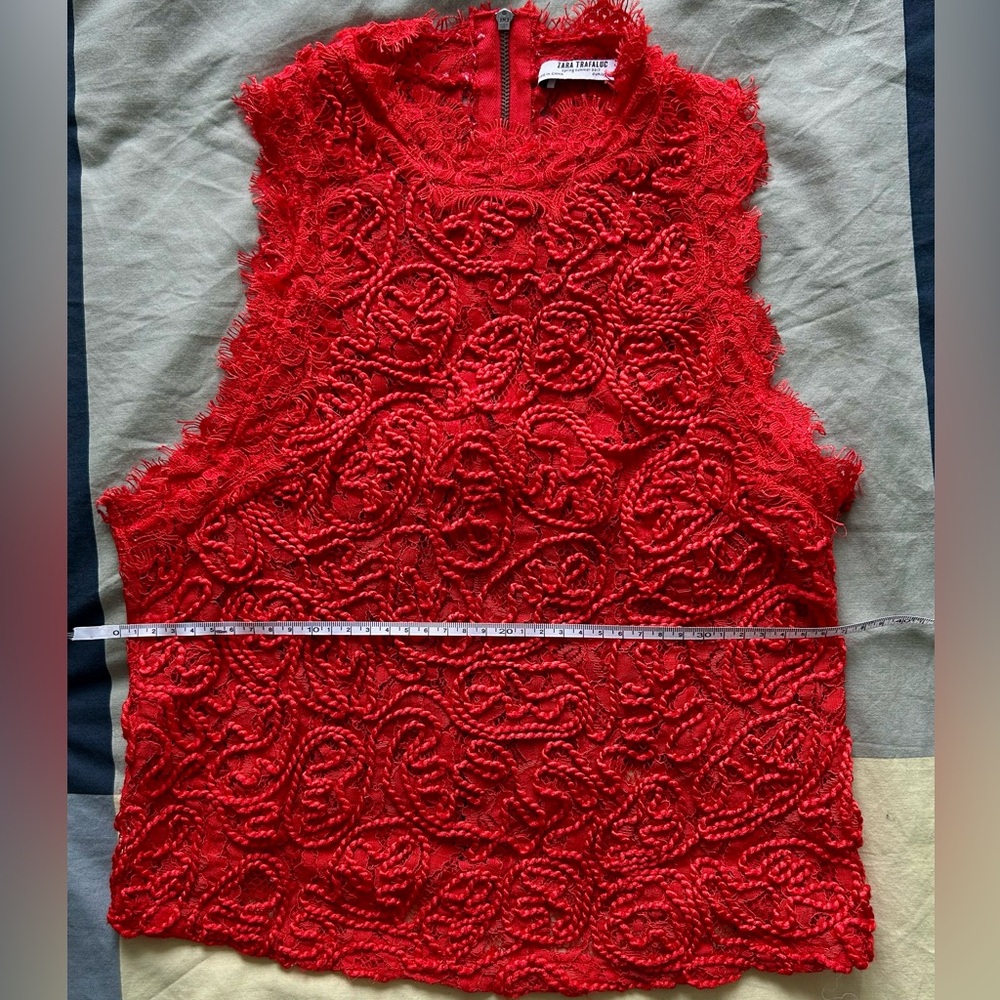 Zara Elegant Red Lace Sleeveless Top